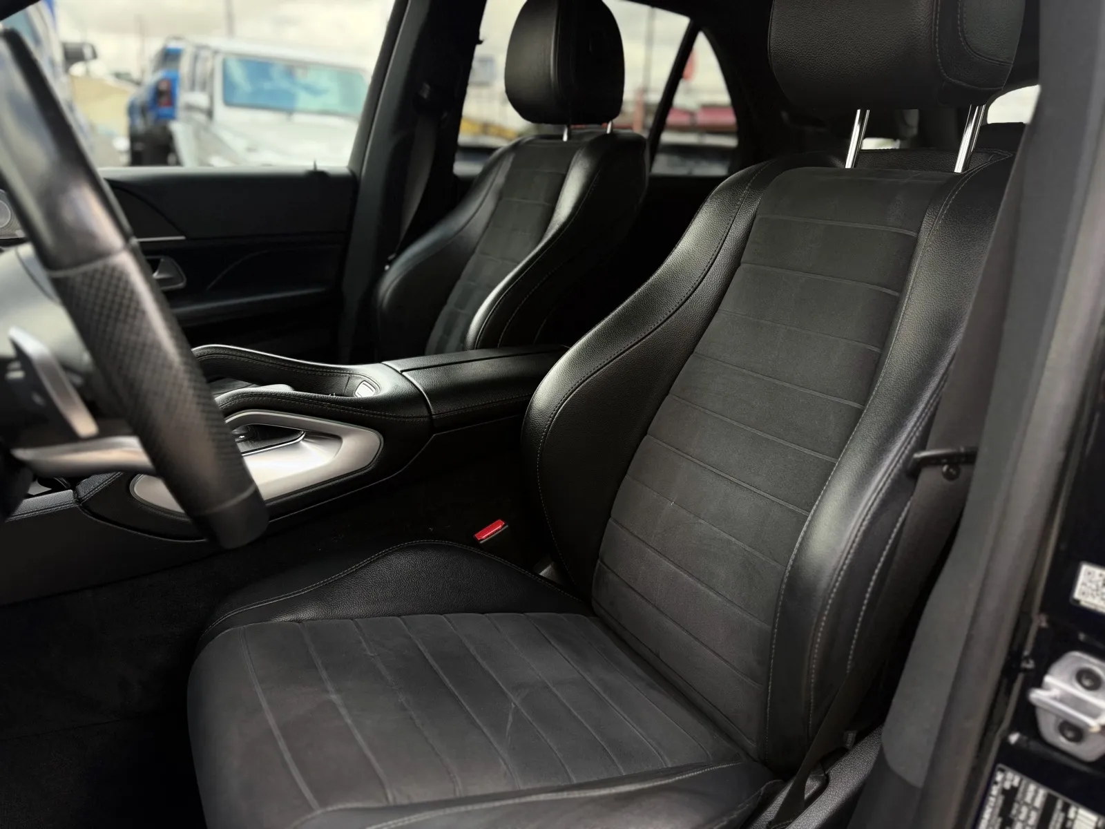 Mercedes-Benz GLE photo 11