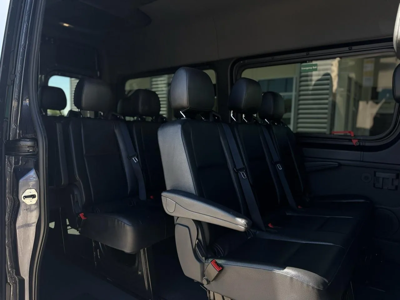 Mercedes-Benz Sprinter photo 12