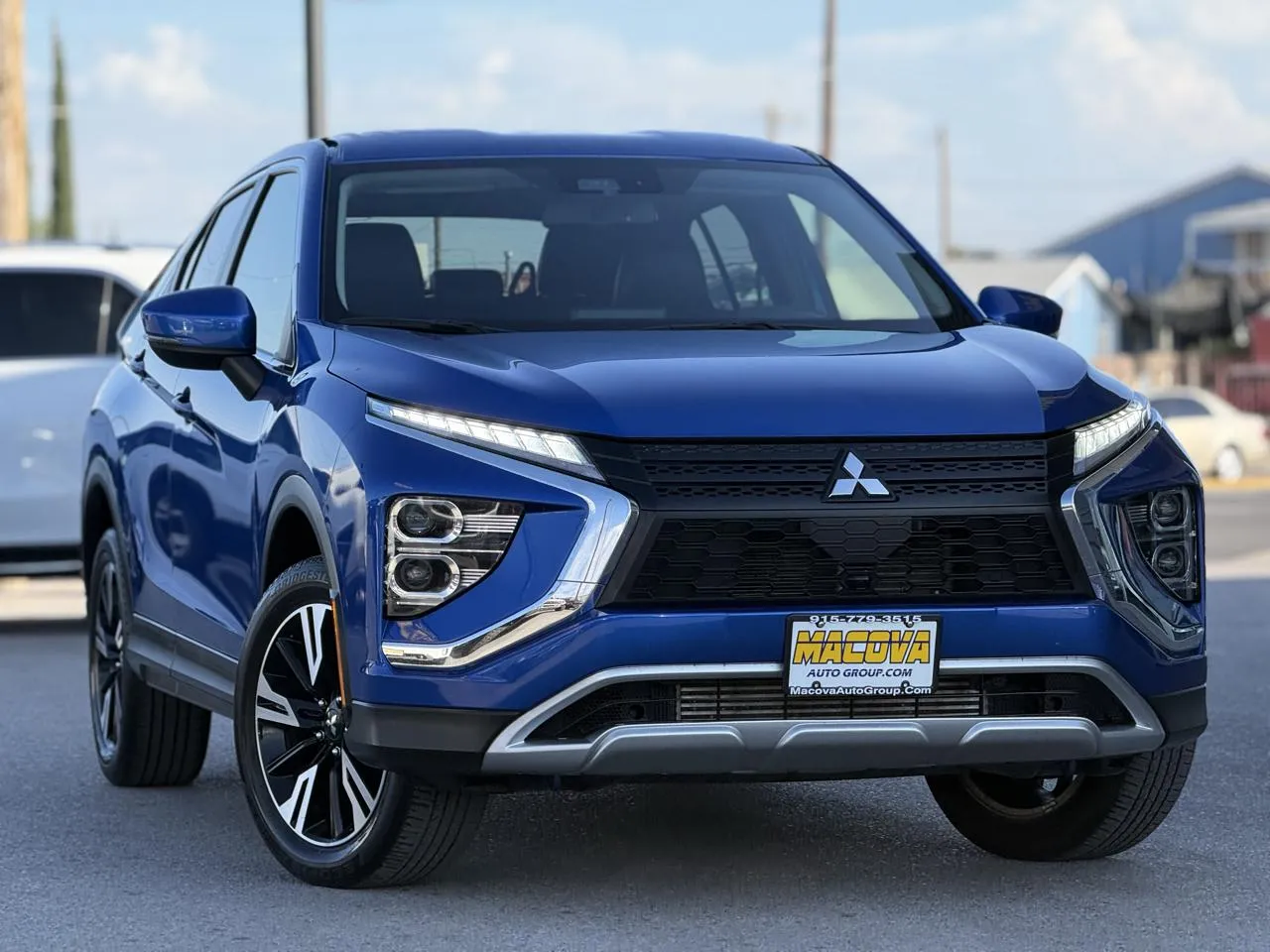 Mitsubishi Eclipse Cross photo 2