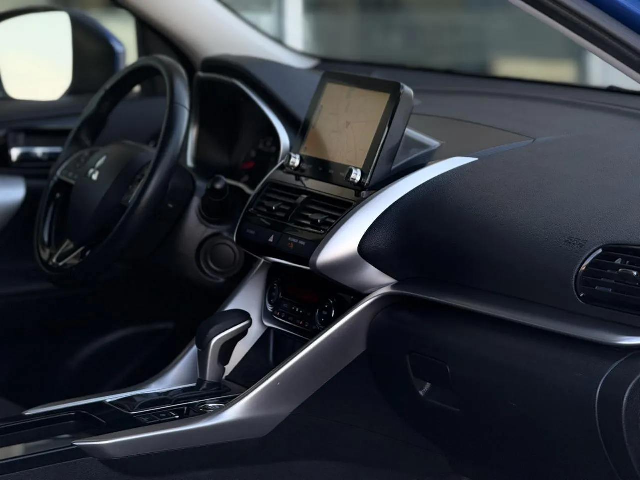 Mitsubishi Eclipse Cross photo 12