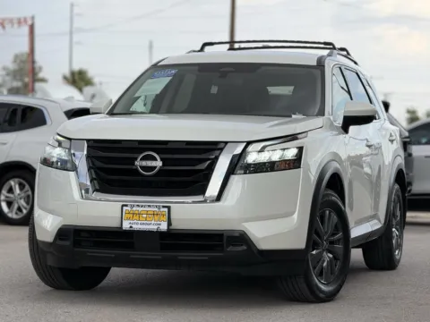 More photos of 2023 Nissan Pathfinder SV at Macova Auto Group Inc., TX