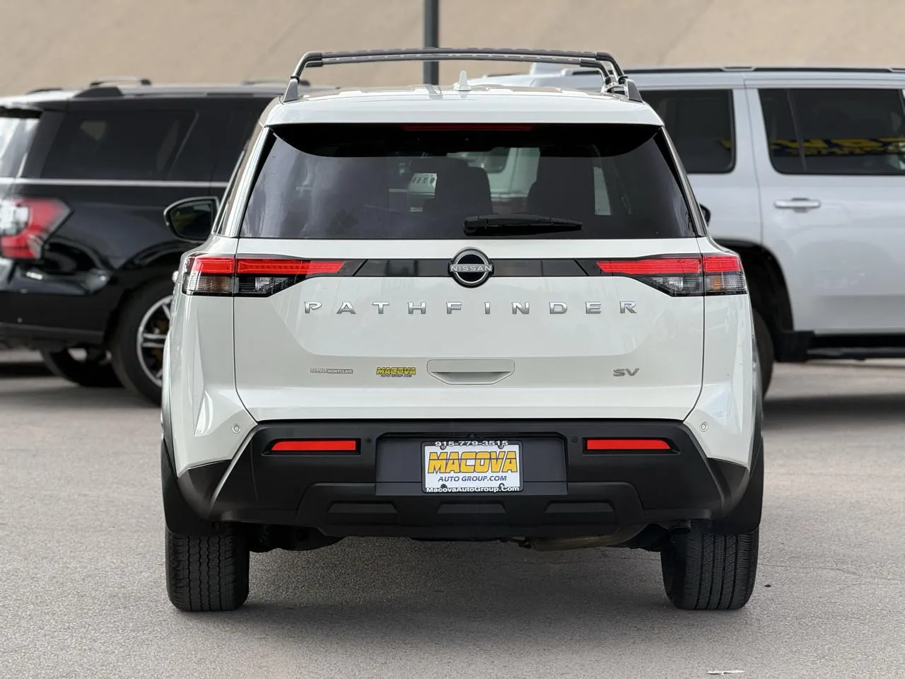Nissan Pathfinder photo 6