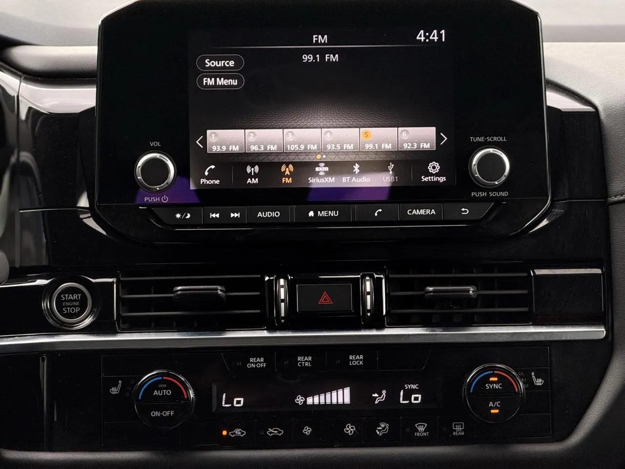 Nissan Pathfinder photo 17