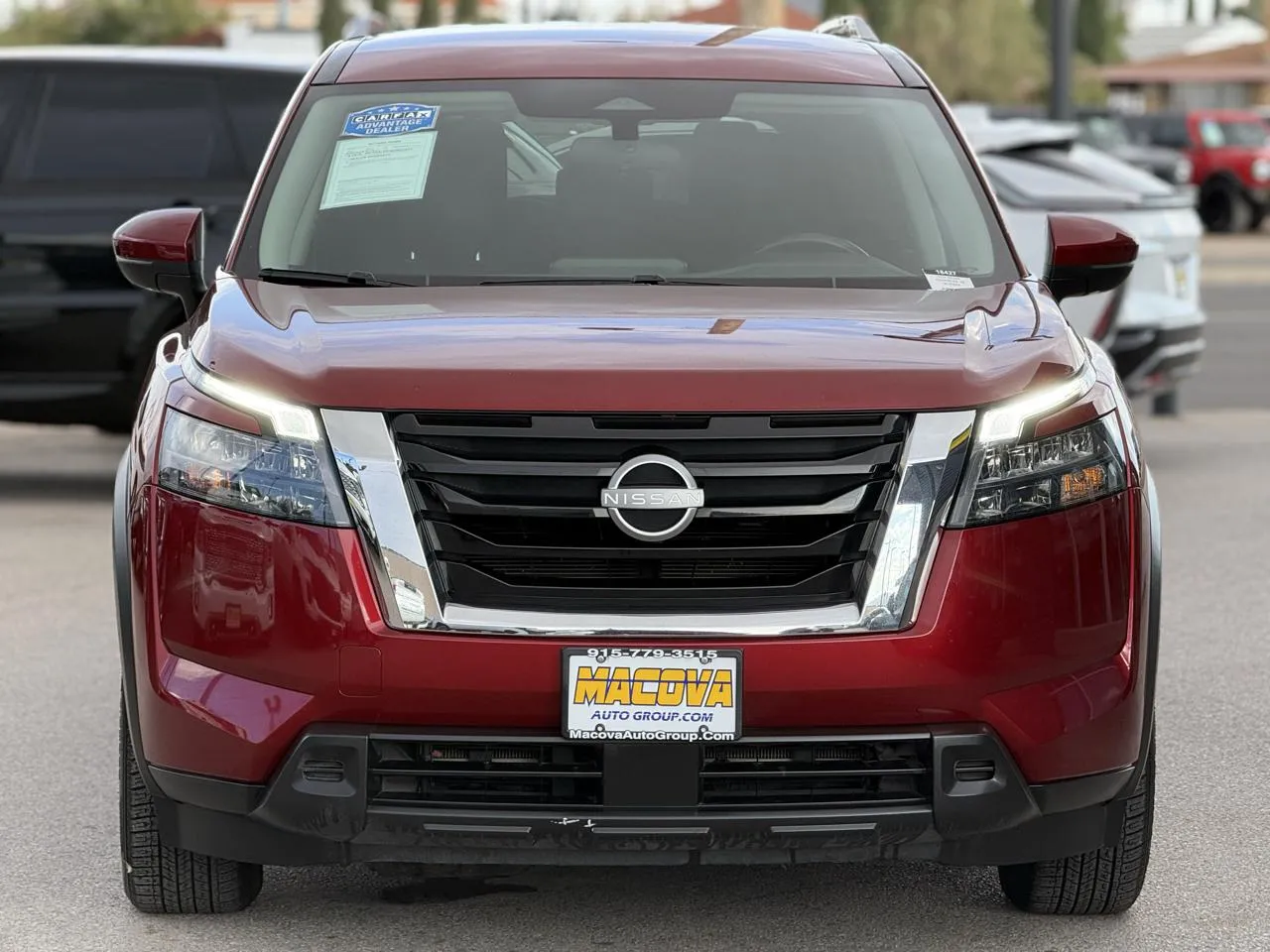 Nissan Pathfinder photo 3
