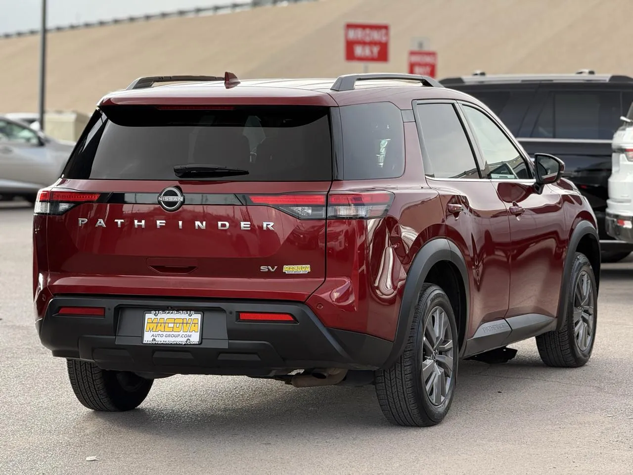 Nissan Pathfinder photo 7