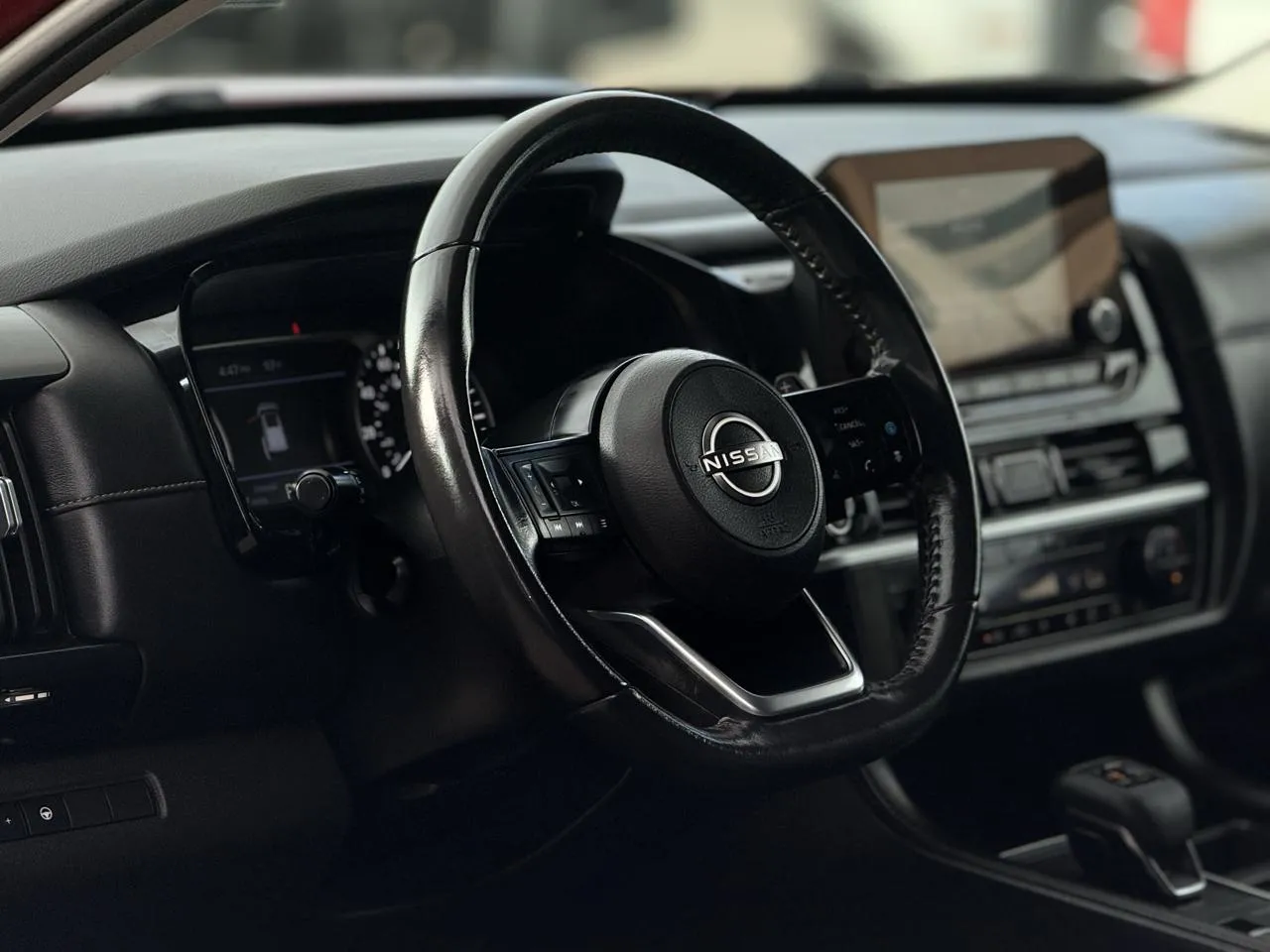 Nissan Pathfinder photo 8