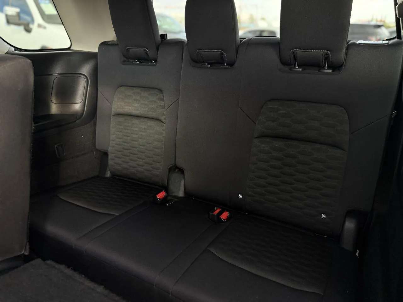 Nissan Pathfinder photo 11