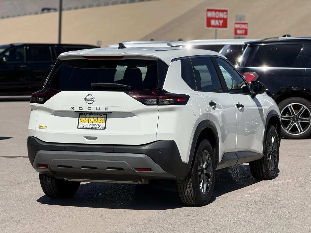 Nissan Rogue photo 7