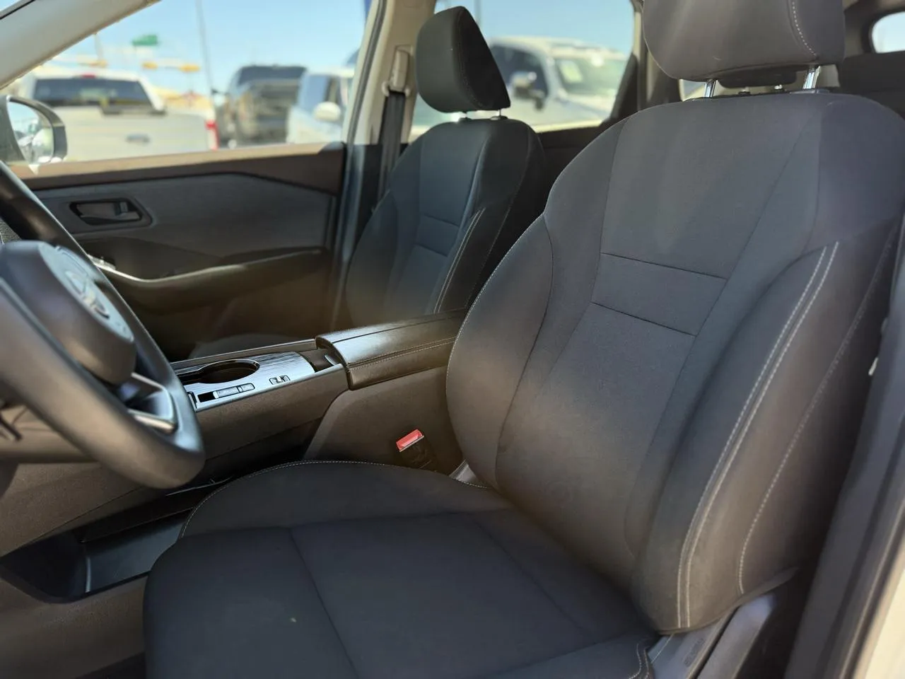 Nissan Rogue photo 9