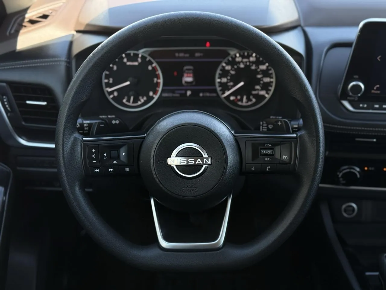 Nissan Rogue photo 17