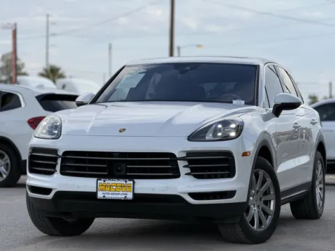 Another view of 2020 Porsche Cayenne for sale in El Paso, TX at Macova Auto Group Inc.