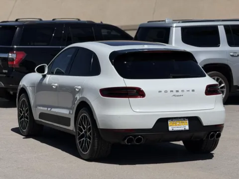 More photos of 2018 Porsche Macan at Macova Auto Group Inc., TX