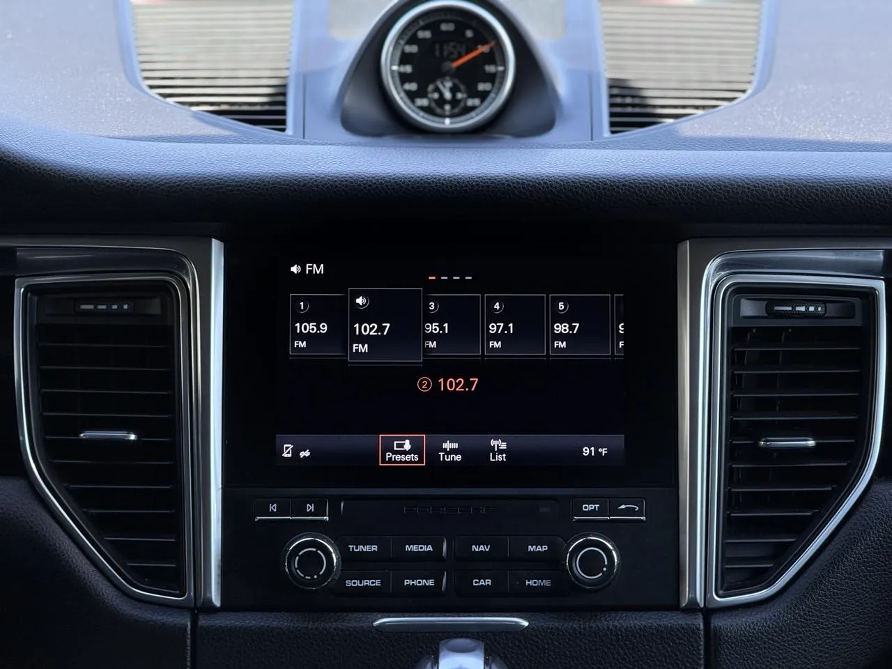 Porsche Macan photo 16