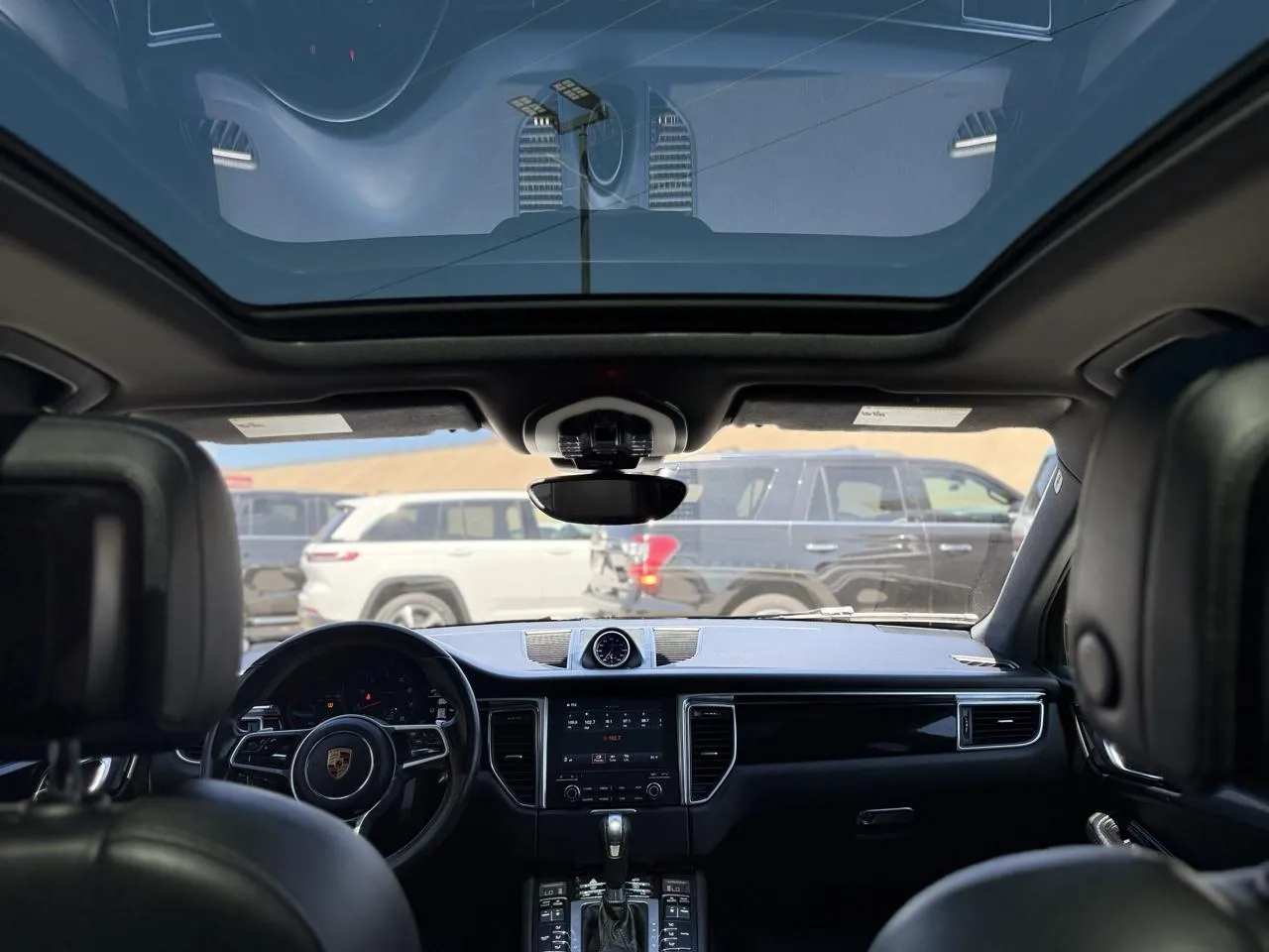 Porsche Macan photo 19
