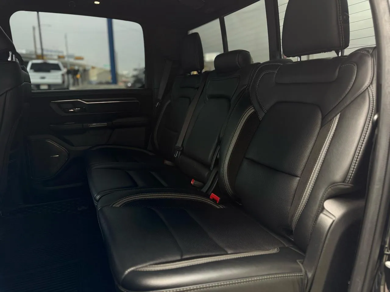Ram 1500 photo 16
