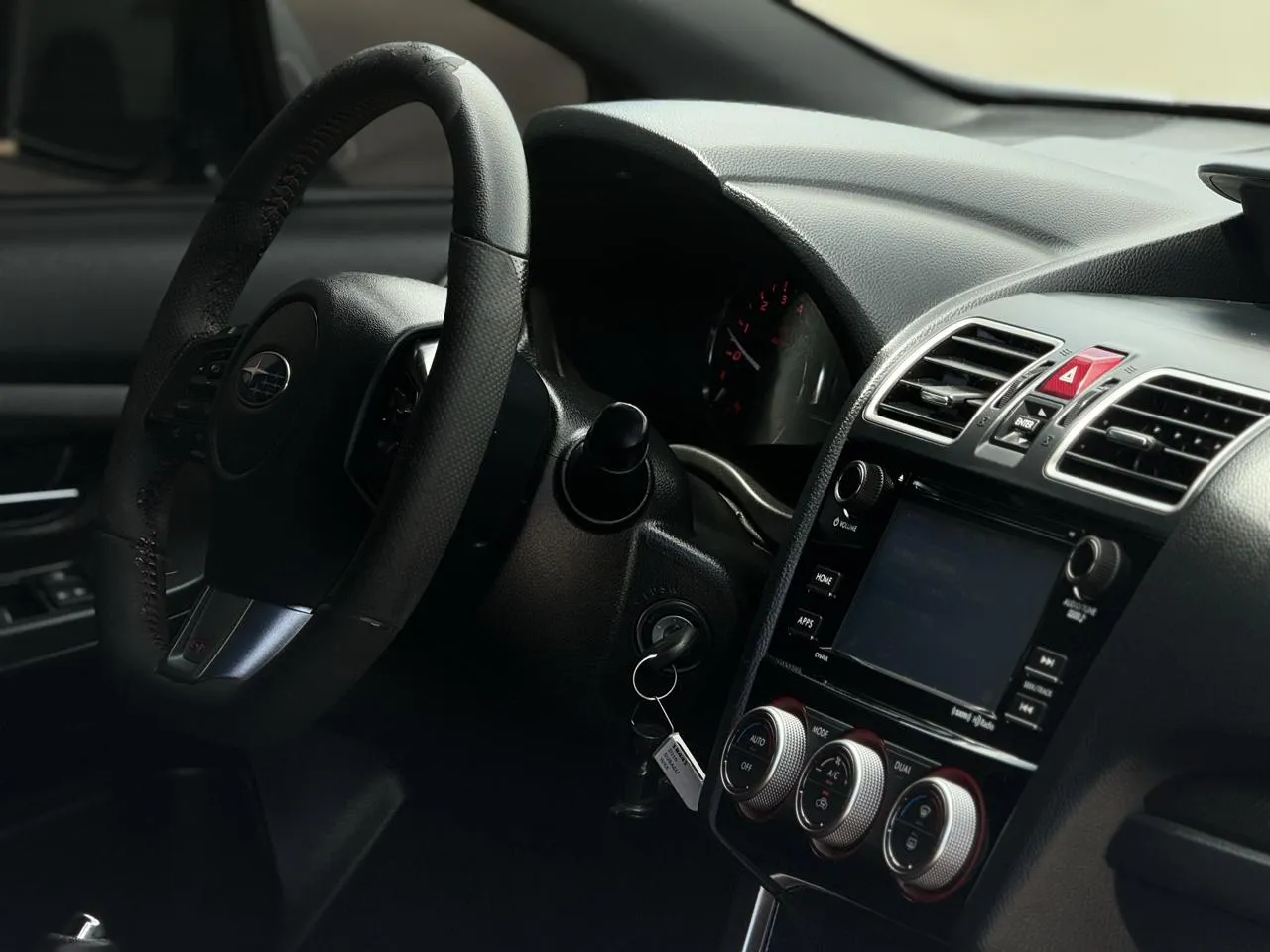 Subaru WRX photo 12
