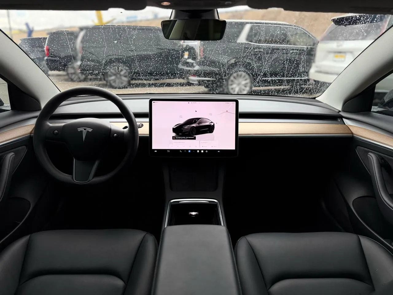 Tesla Model 3 photo 16