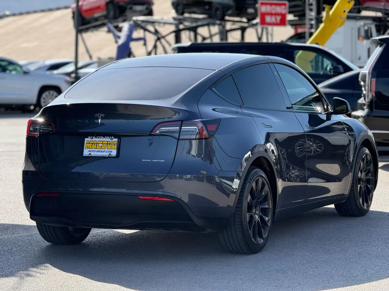 Tesla Model Y photo 7