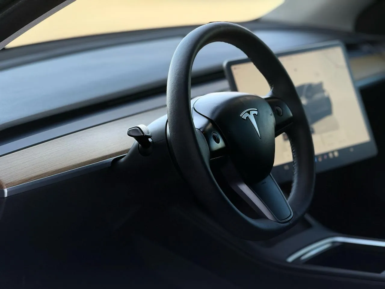 Tesla Model Y photo 8
