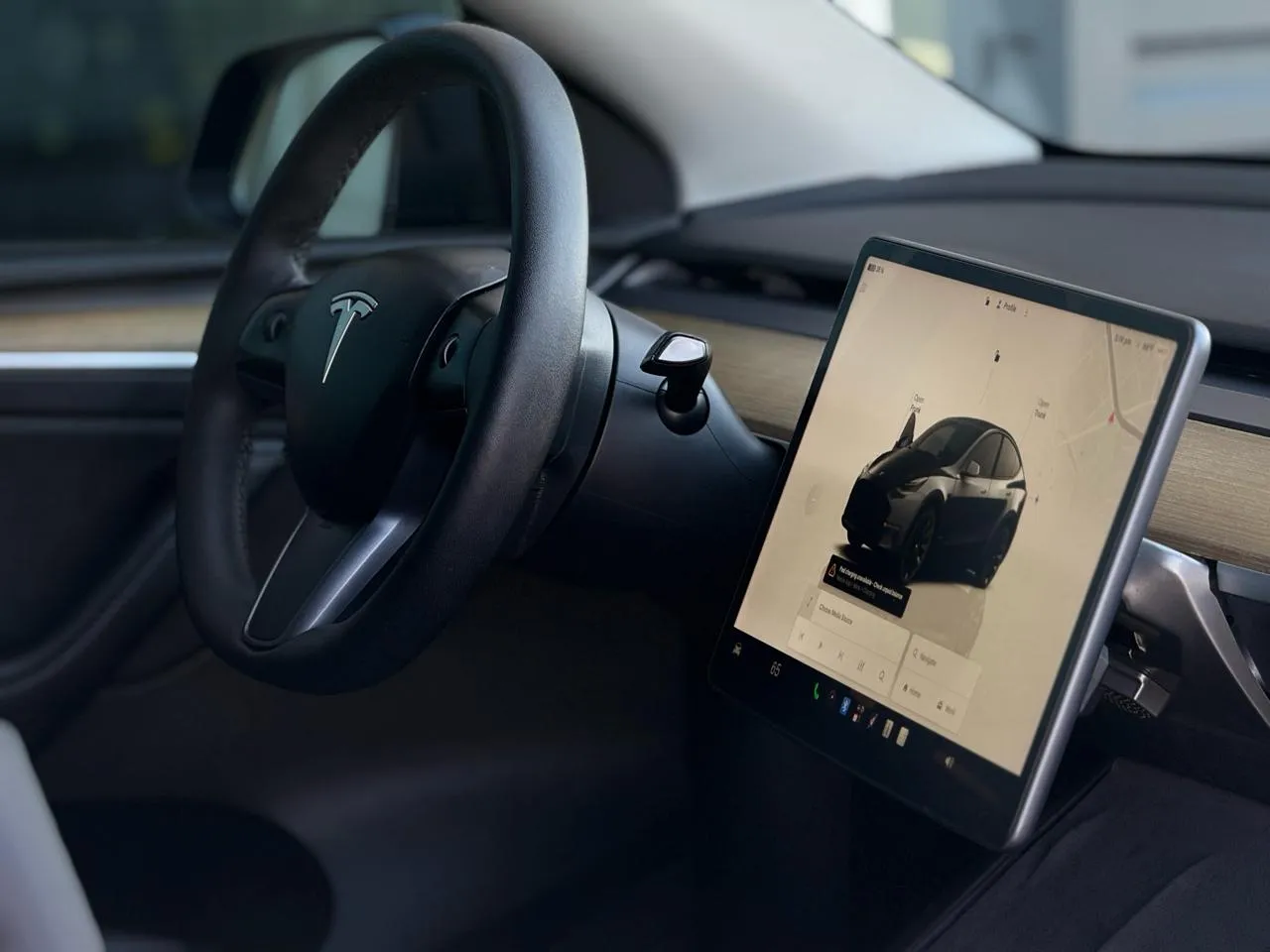 Tesla Model Y photo 11