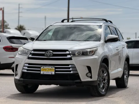 Another view of 2017 Toyota Highlander for sale in El Paso, TX at Macova Auto Group Inc.