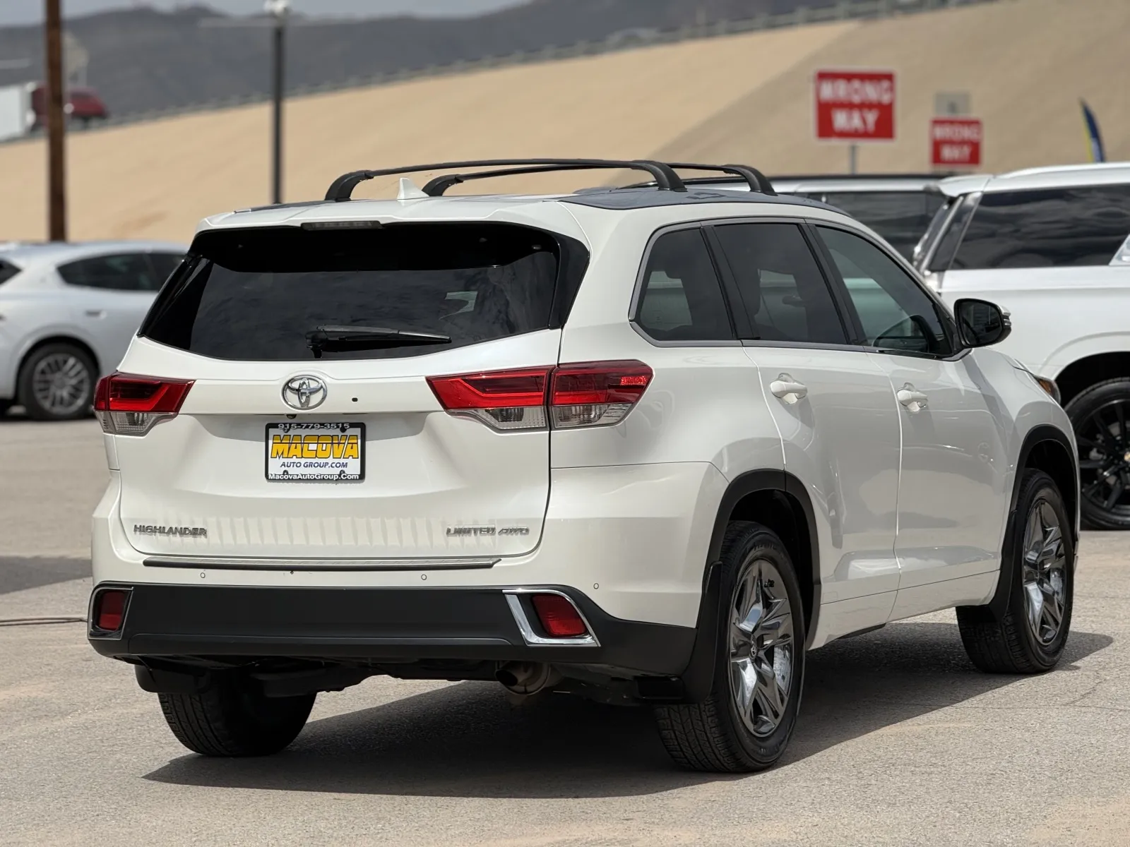 Toyota Highlander photo 7