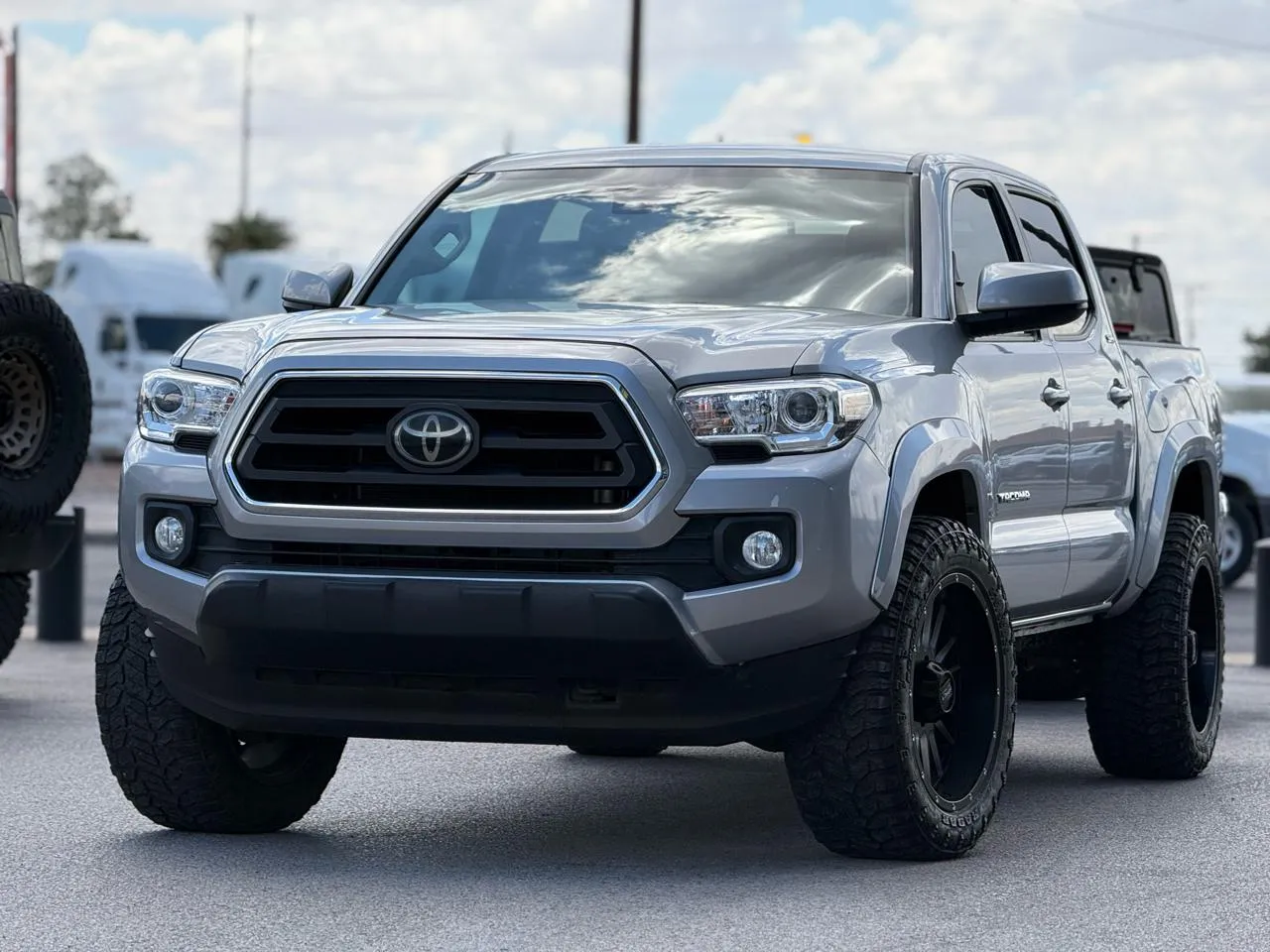 Toyota Tacoma photo 4