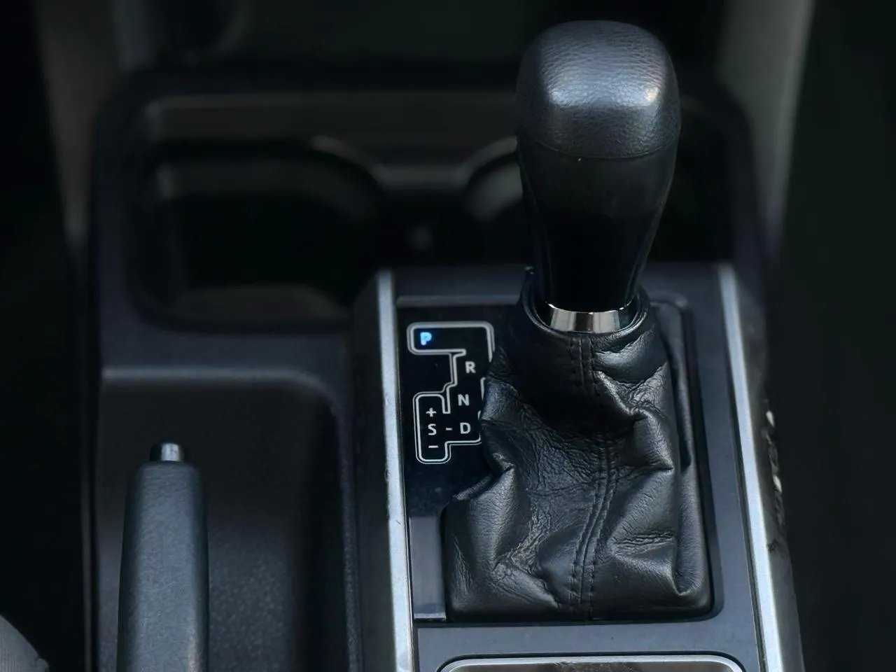 Toyota Tacoma photo 19