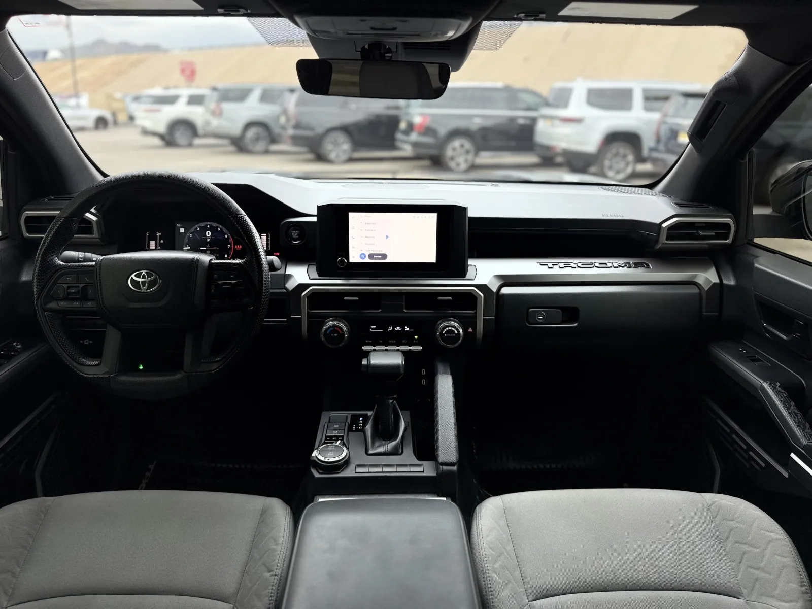 Toyota Tacoma photo 18