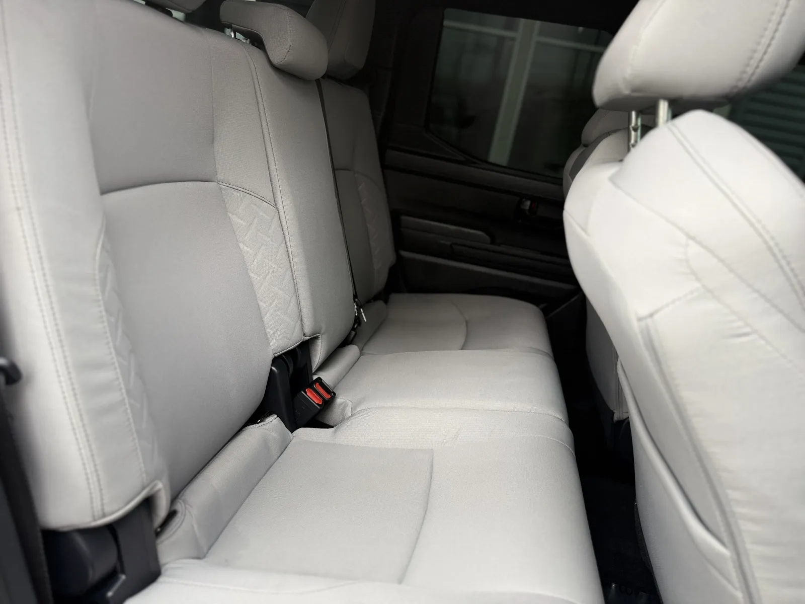 Toyota Tacoma photo 17