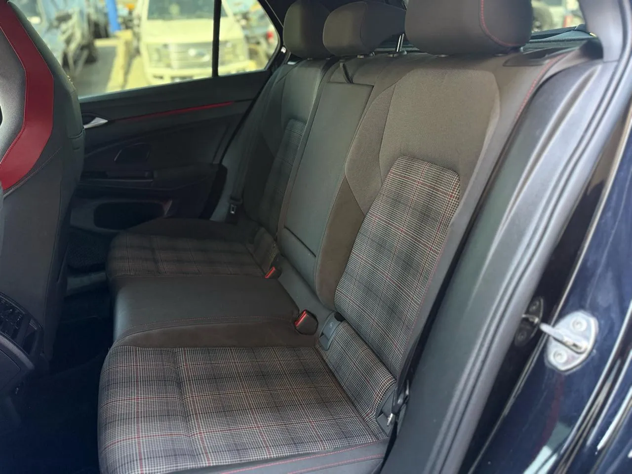 Volkswagen Golf GTI photo 11