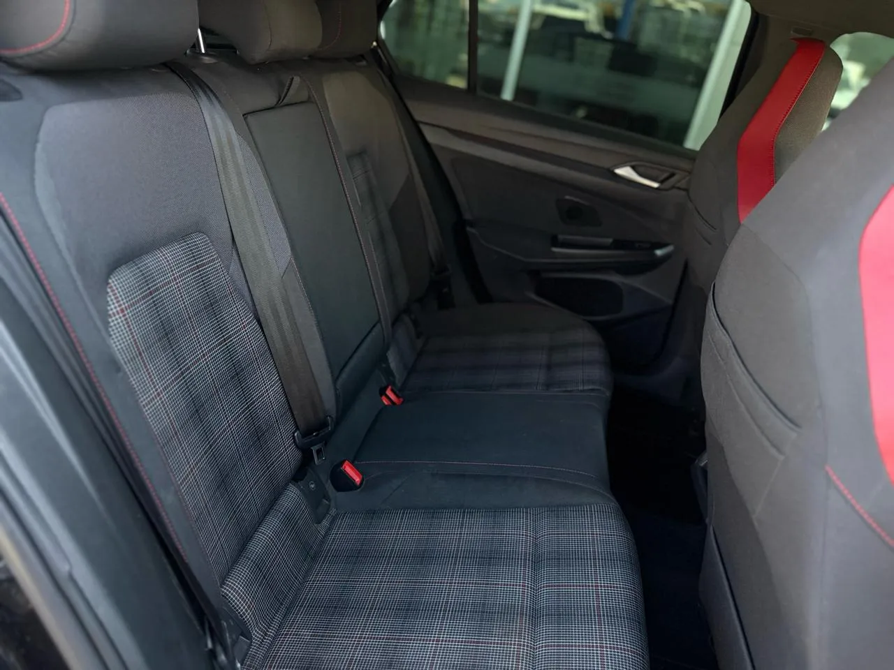 Volkswagen Golf GTI photo 15