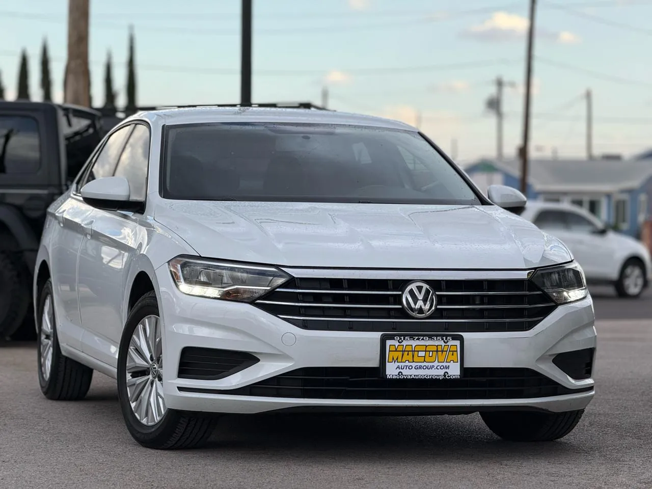 Volkswagen Jetta photo 2