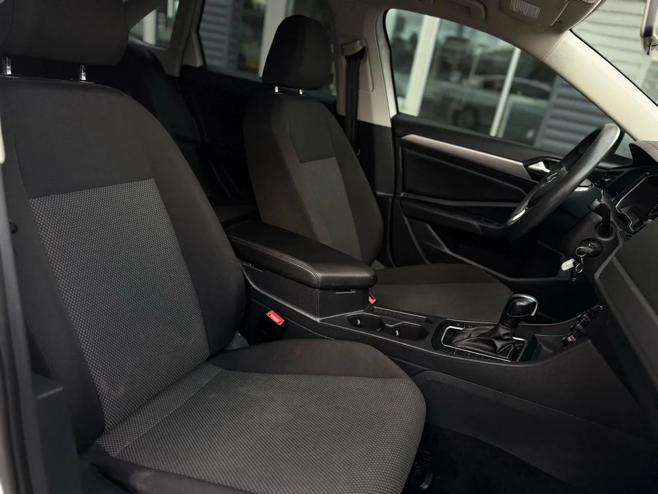 Volkswagen Jetta photo 14