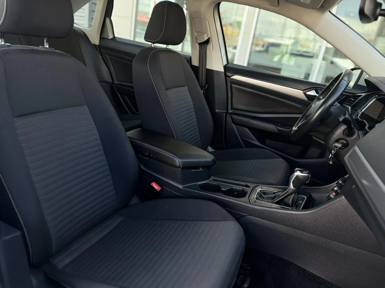 Volkswagen Jetta photo 13