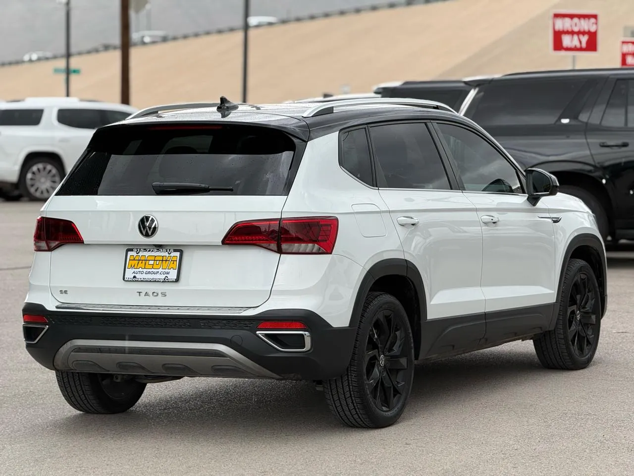 Volkswagen Taos photo 7