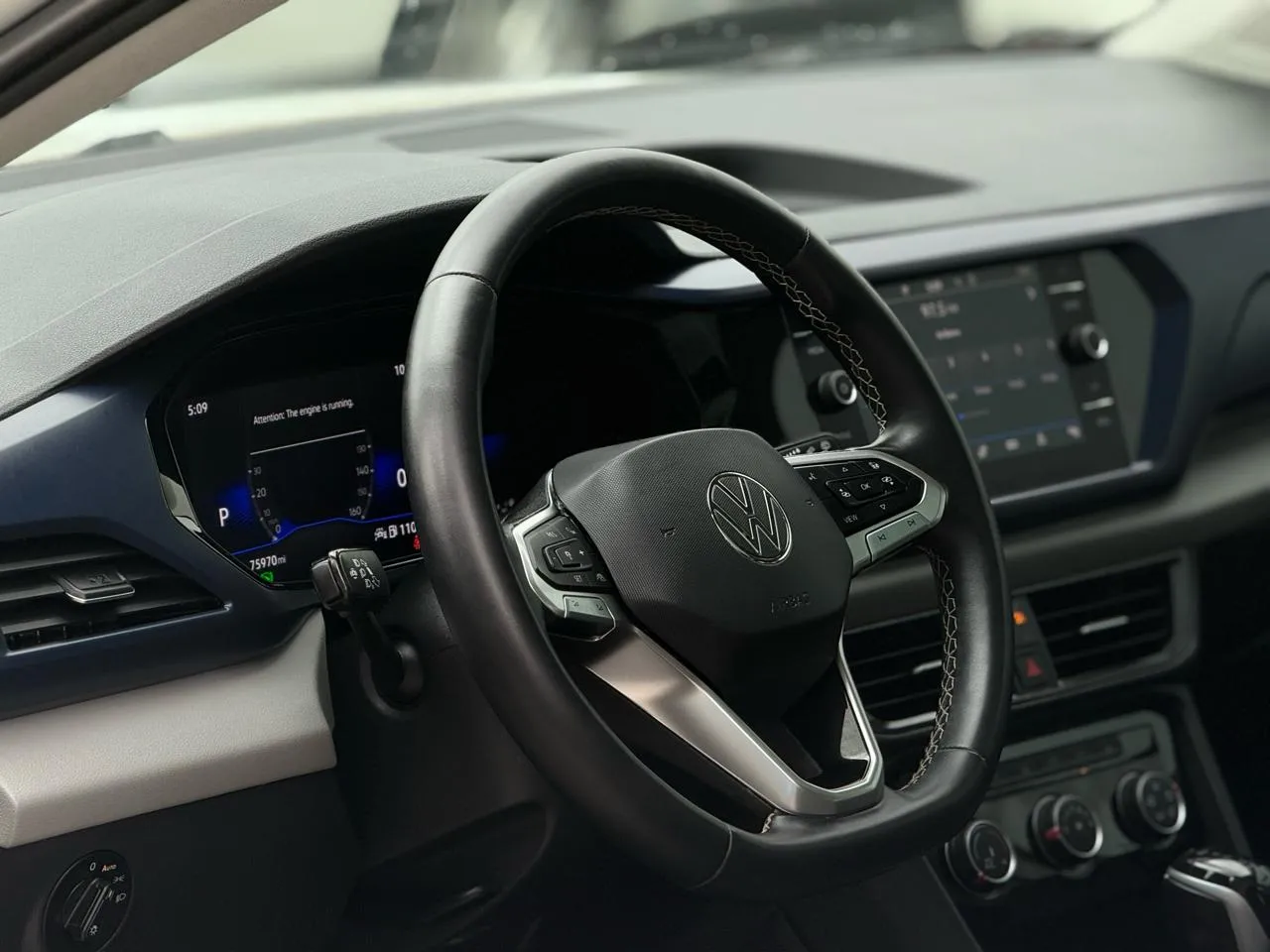 Volkswagen Taos photo 9