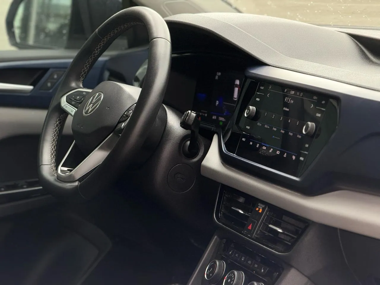 Volkswagen Taos photo 12