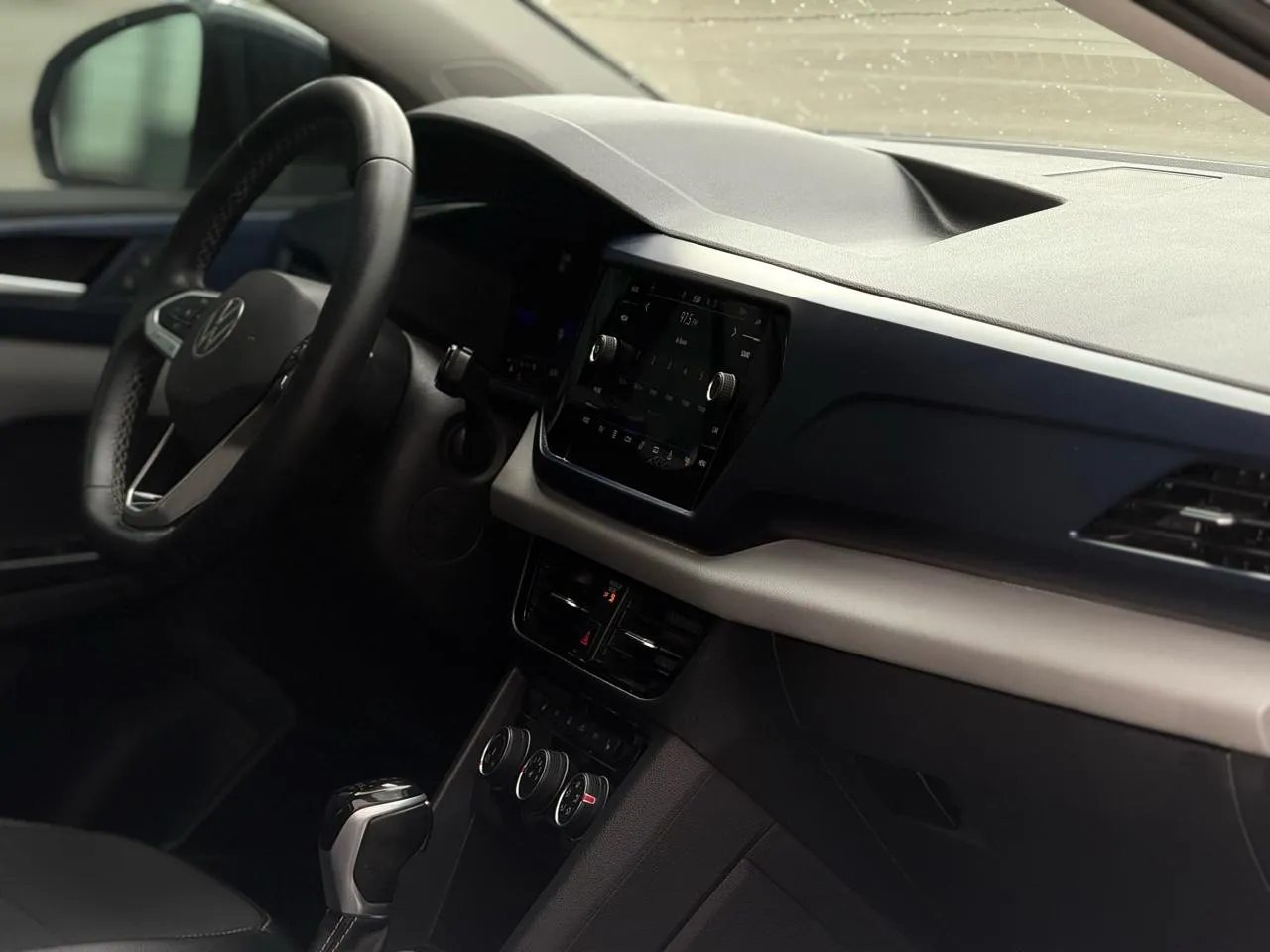 Volkswagen Taos photo 13