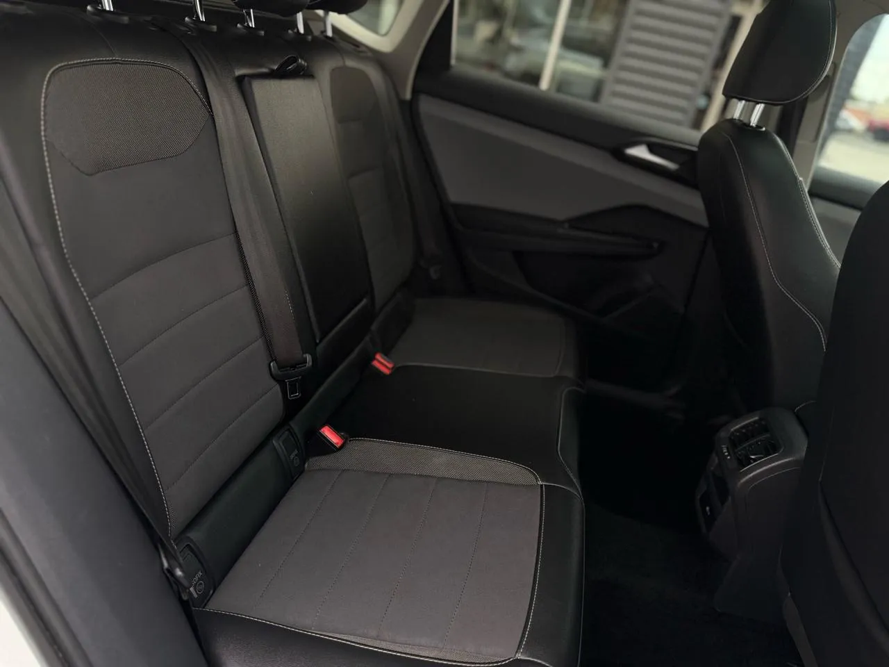 Volkswagen Taos photo 15