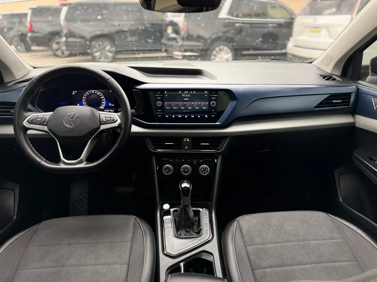 Volkswagen Taos photo 16