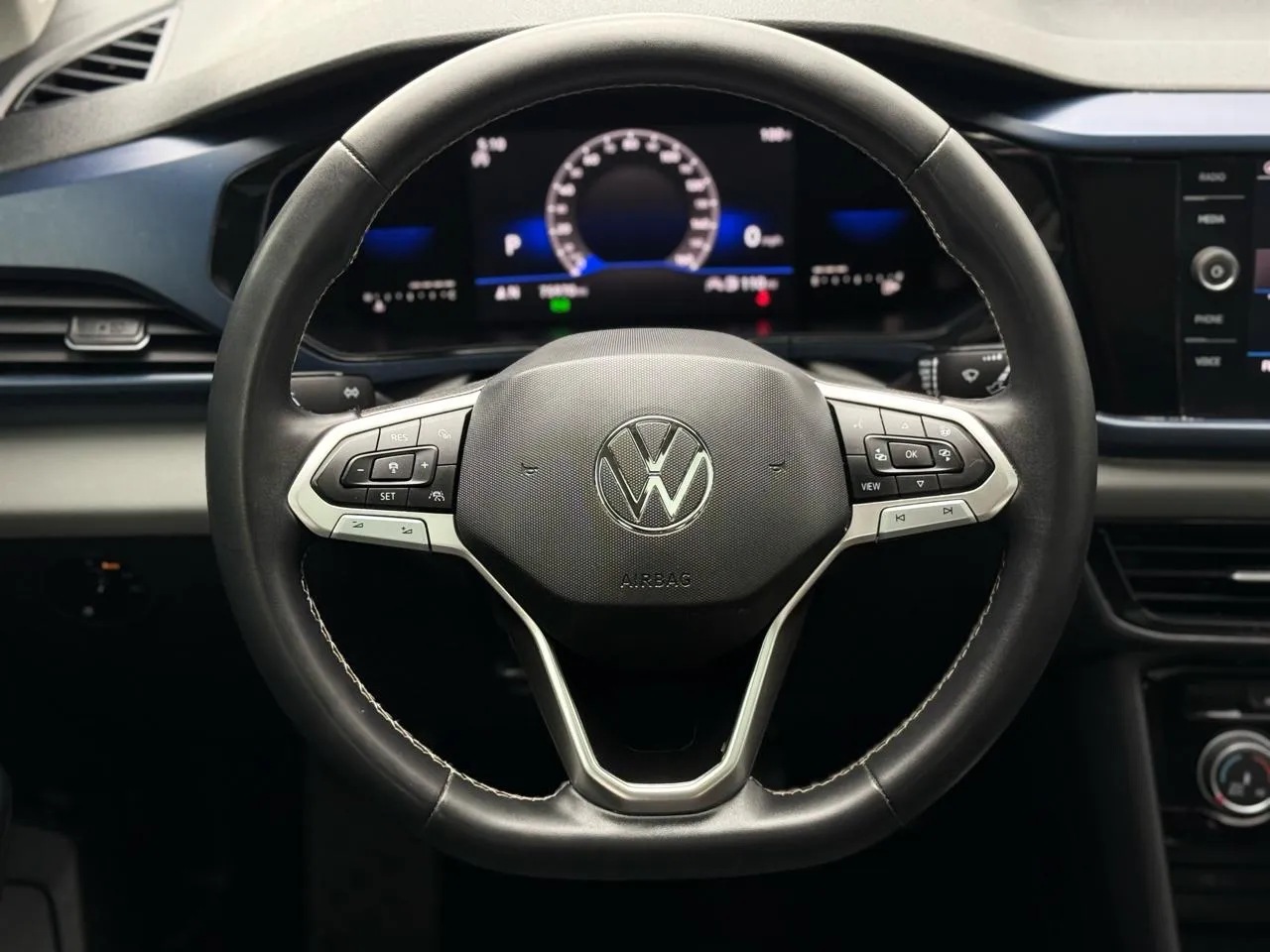 Volkswagen Taos photo 18
