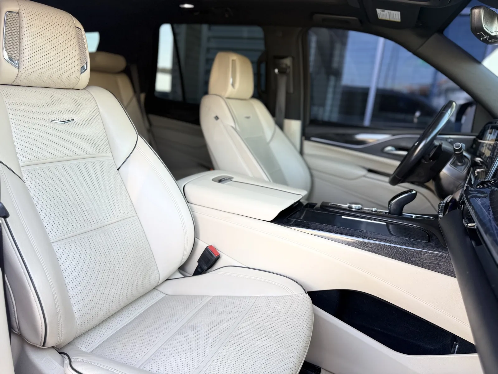 Cadillac Escalade photo 15