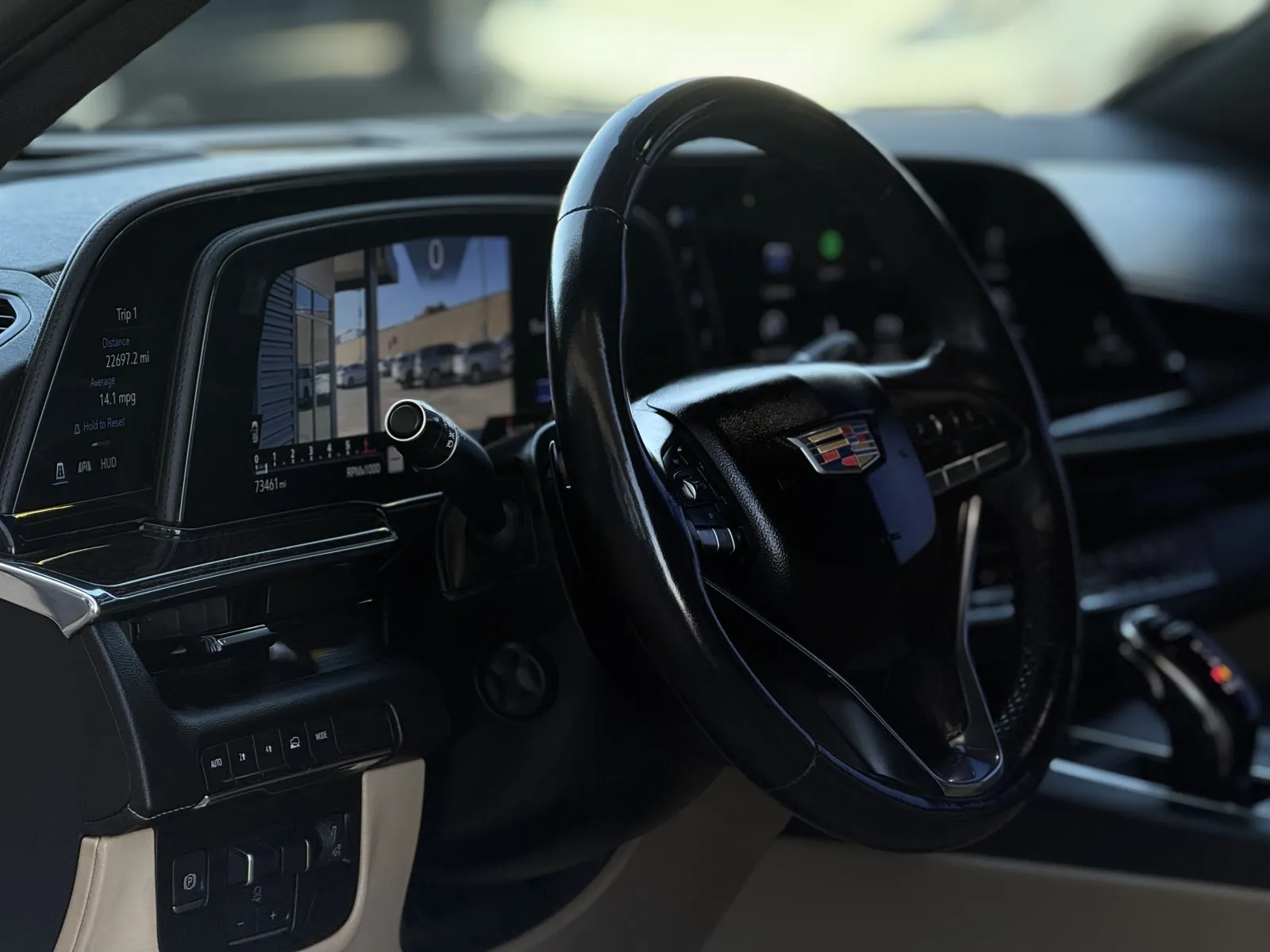 Cadillac Escalade photo 9