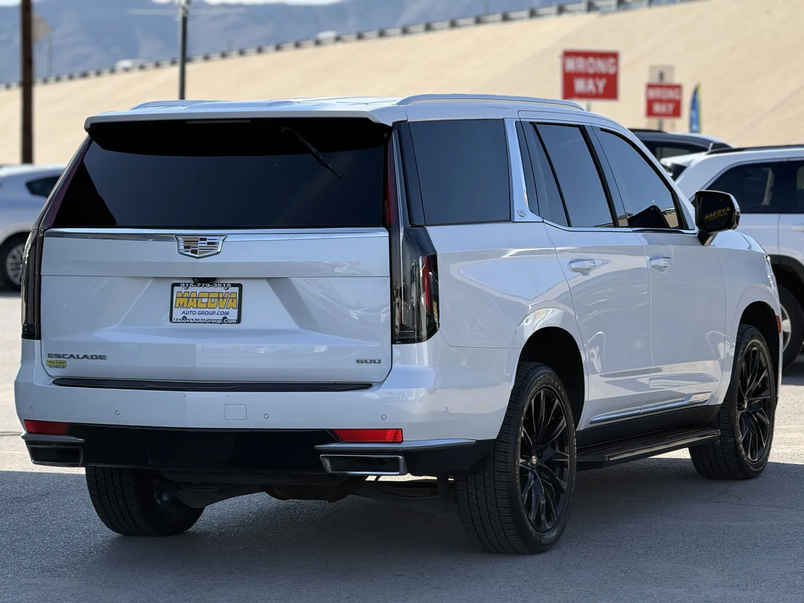 Cadillac Escalade photo 7