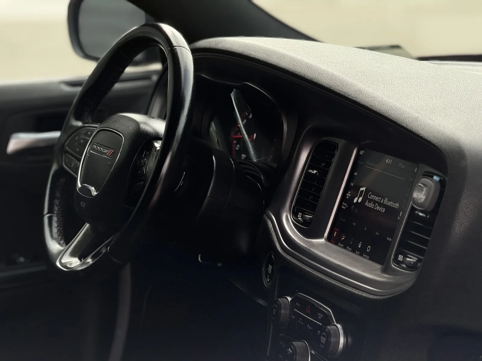 Dodge Charger photo 12