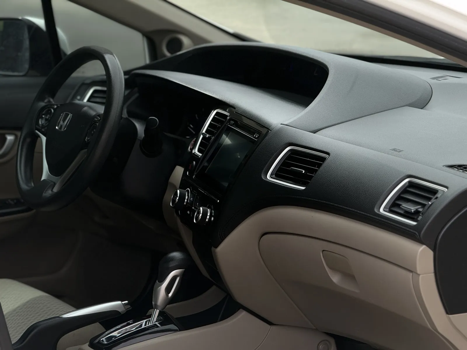 Honda Civic photo 12