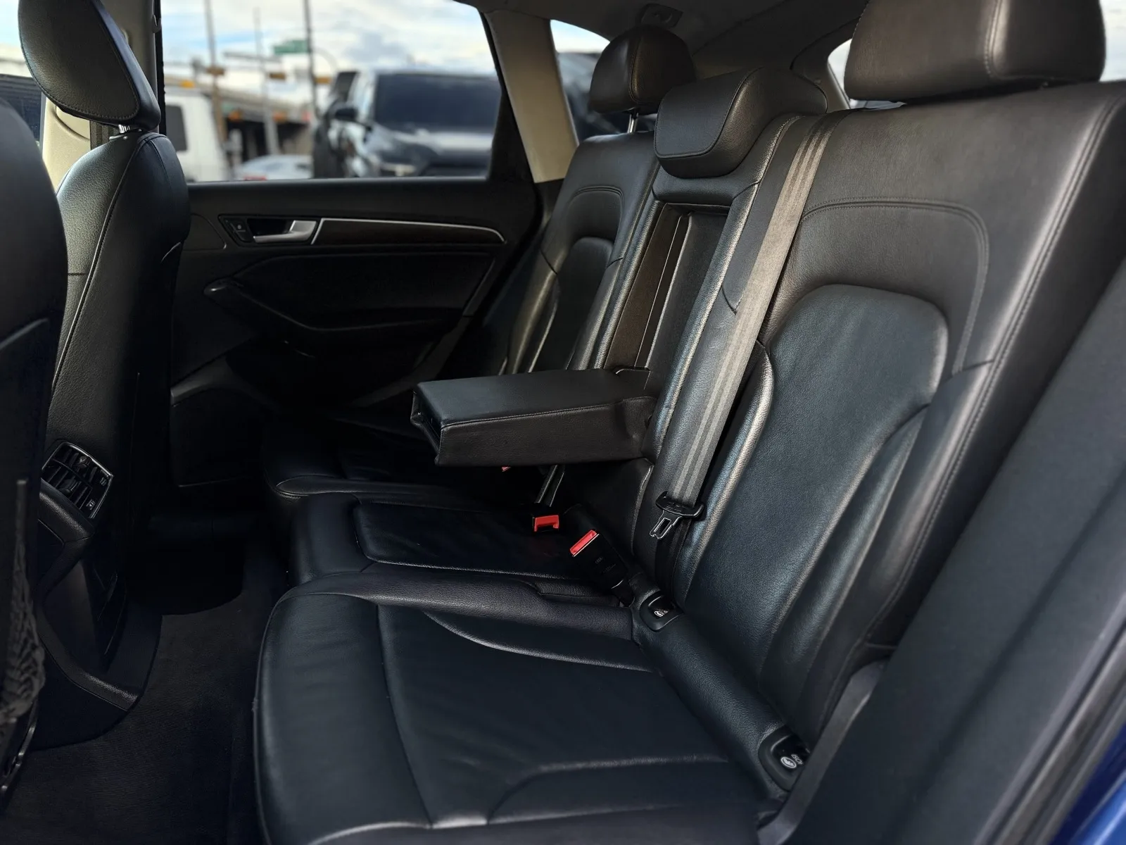 Audi Q5 photo 10