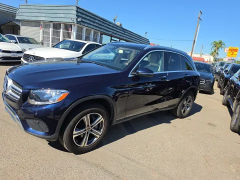 Blue 2019 Mercedes-Benz GLC 300 4MATIC for sale in El Paso, TX