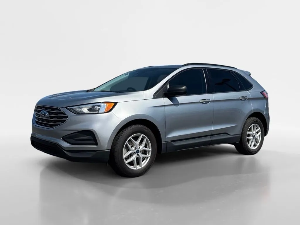 Silver 2022 Ford Edge SE for sale in Morristown, TN